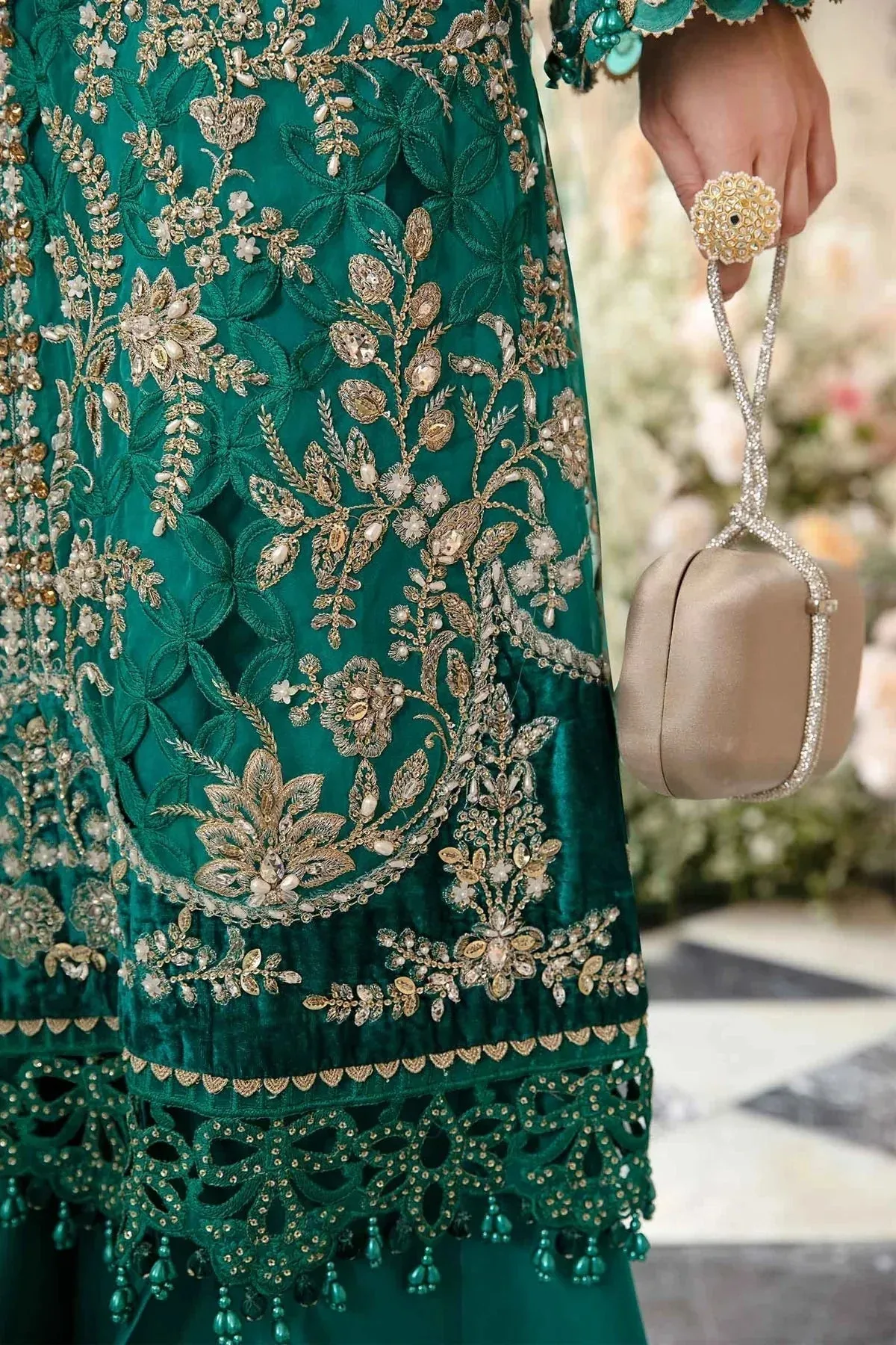 Maria B Mbroidered Fabrics 2024 Green Organza – view 8 – Poshaq