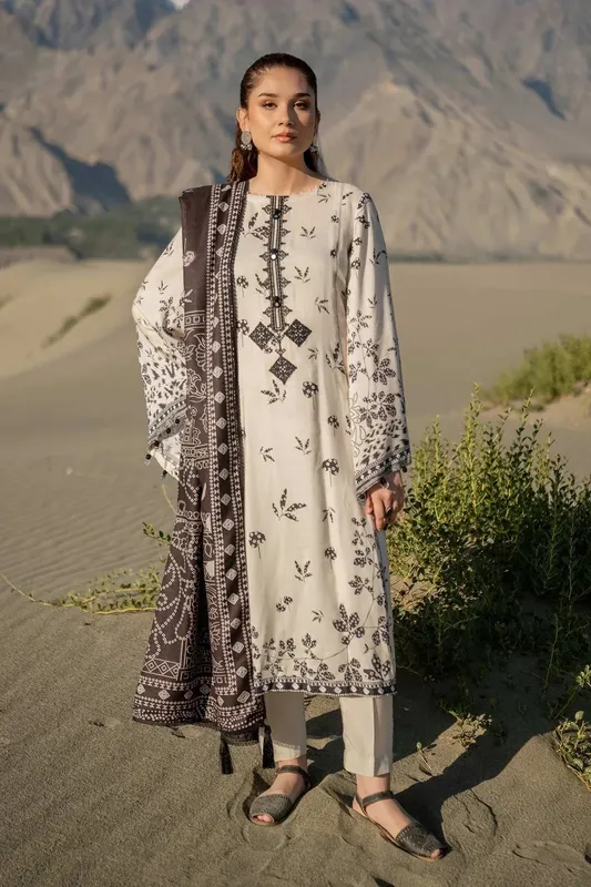Maria B Winter Basics 2024 Black Organza – view 1 – Poshaq