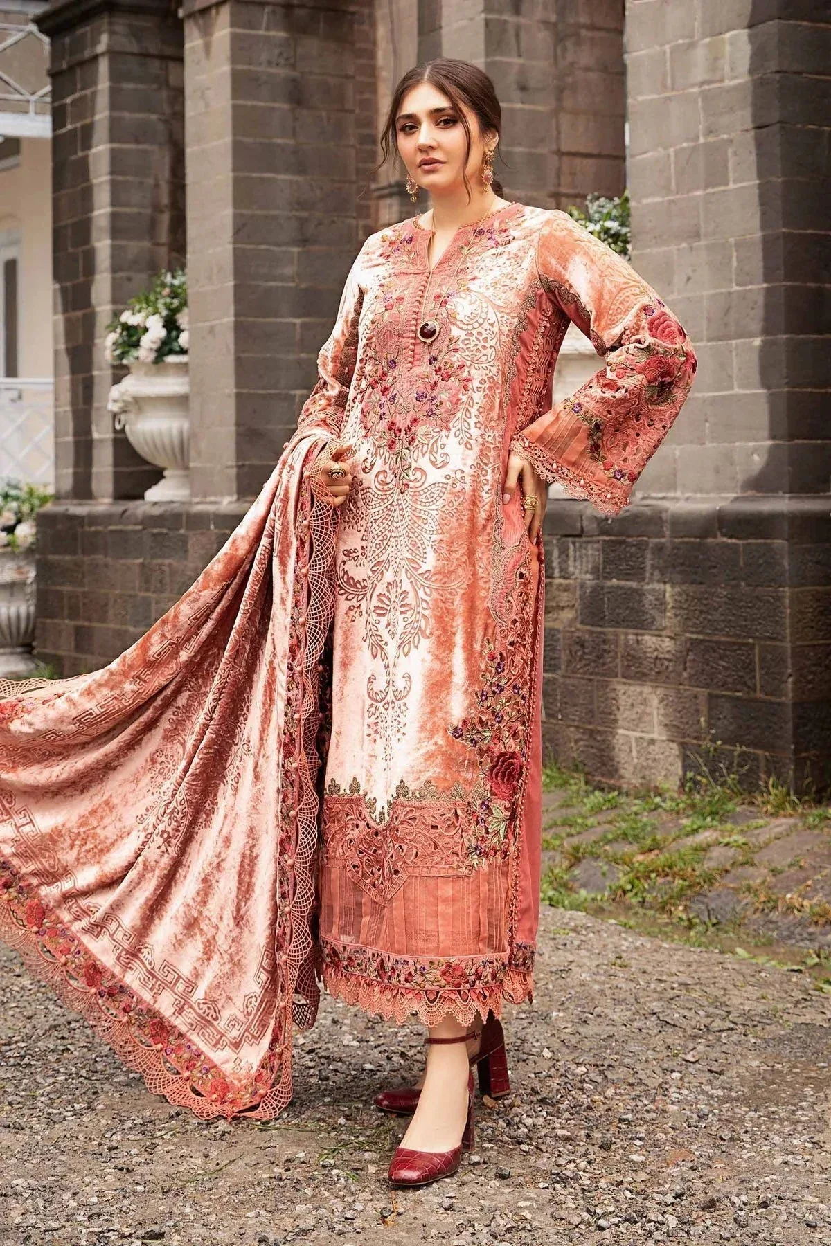Maria B Winter Luxe 24 Pink Organza – view 1 – Poshaq