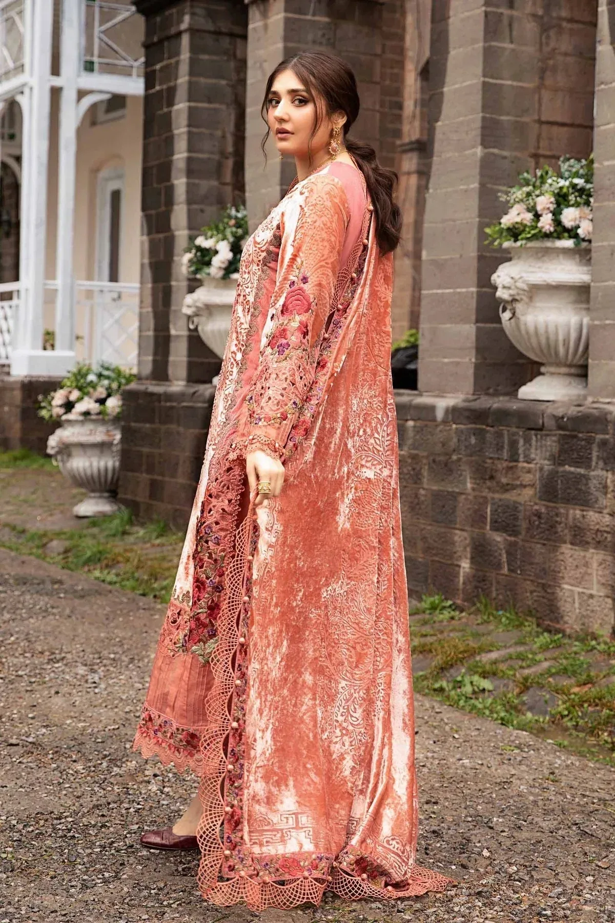 Maria B Winter Luxe 24 Pink Organza – view 2 – Poshaq