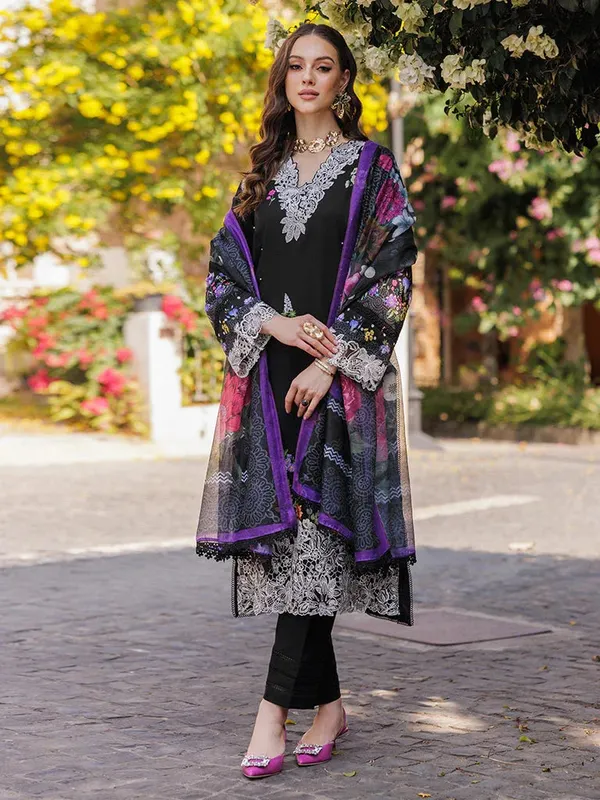 Rajbari Floral Symphony Lawn 25 Black Organza – view 1 – Poshaq