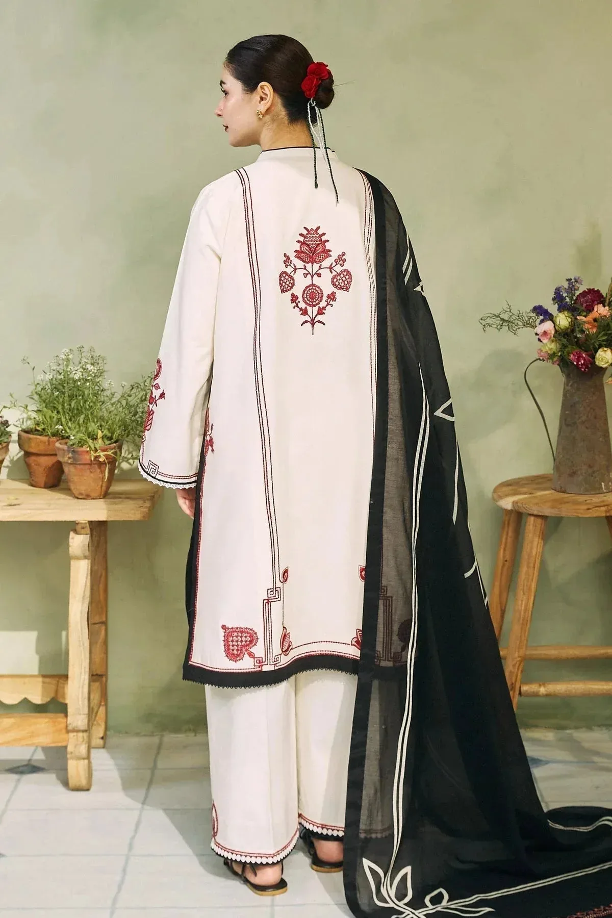 Zara Shahjahan Coco Lawn 24 White Jacquard – view 2 – Poshaq