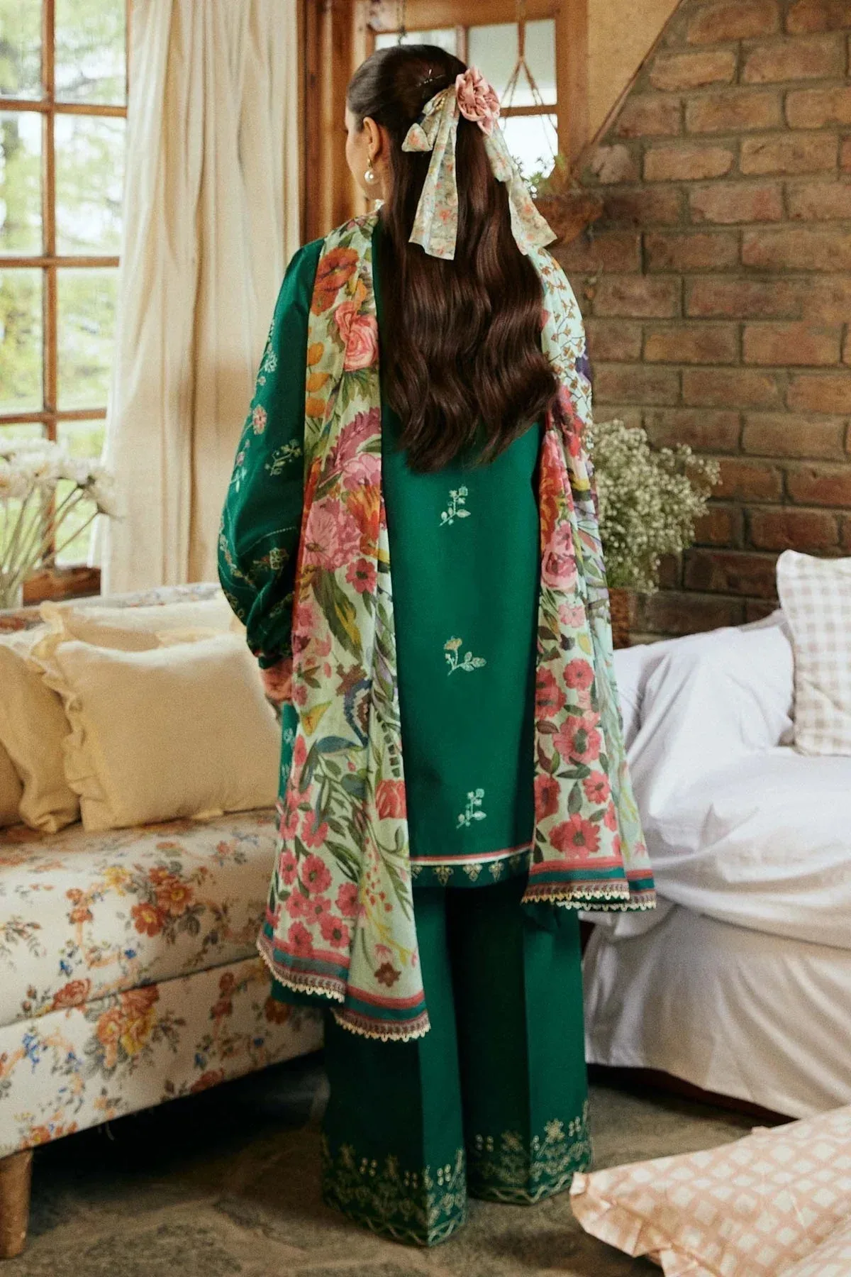 Zara Shahjahan Coco Lawn Vol 2 Green Organza – view 2 – Poshaq