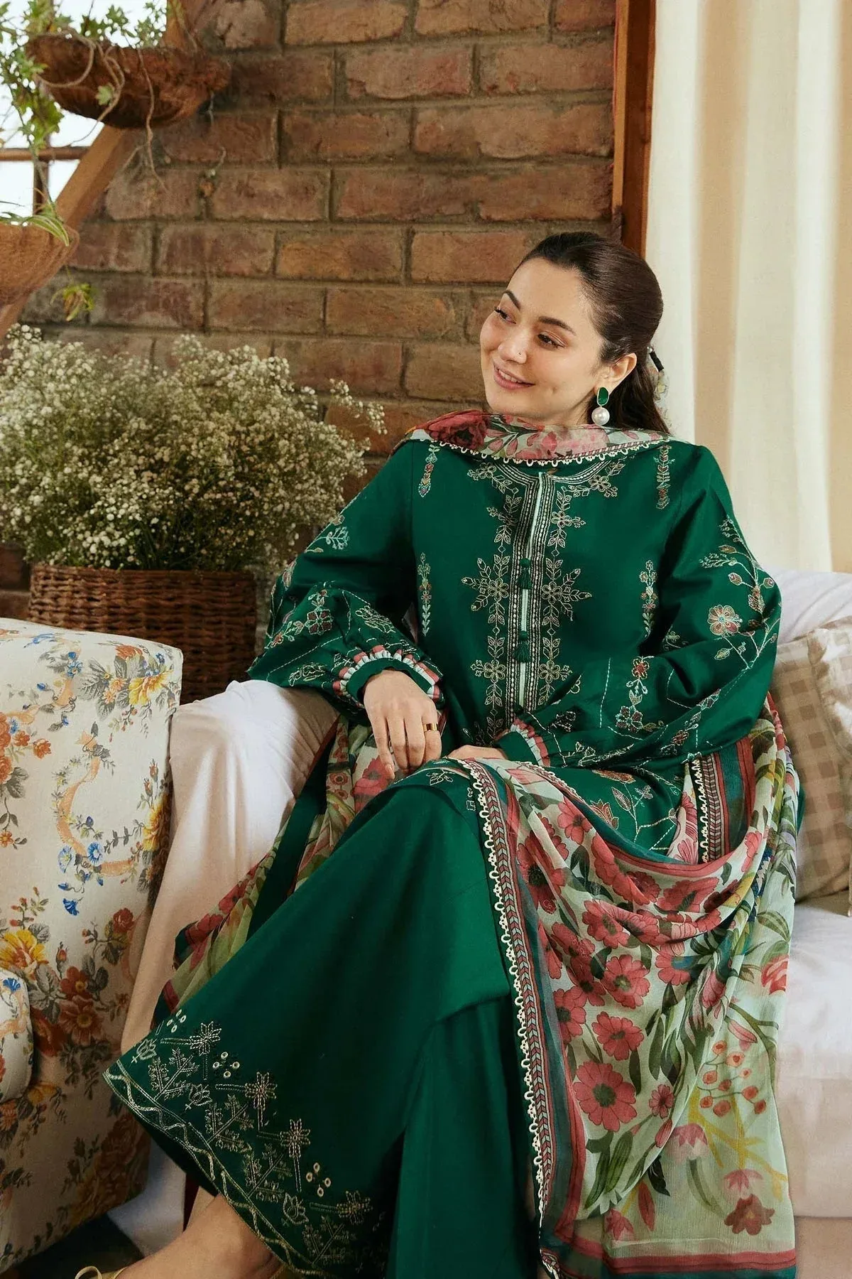 Zara Shahjahan Coco Lawn Vol 2 Green Organza – view 4 – Poshaq