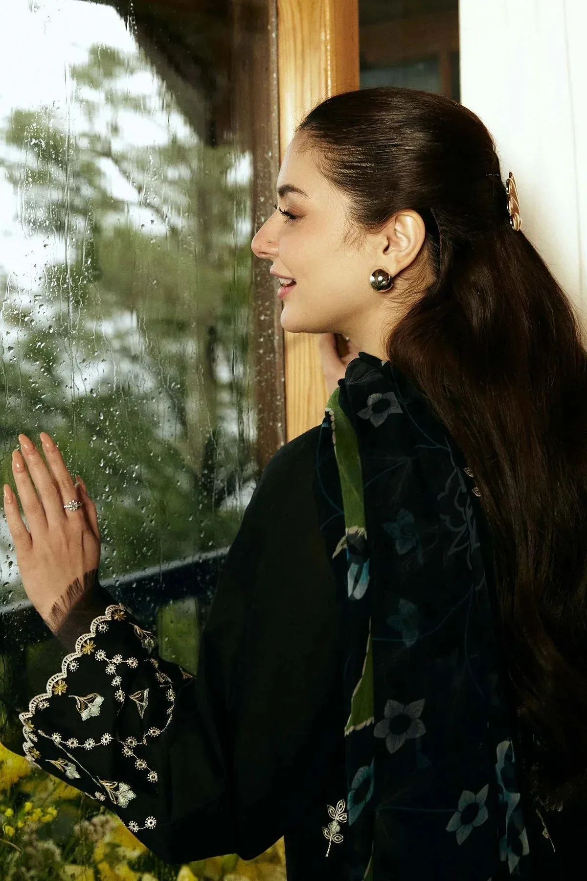 Zara Shahjahan Coco Lawn Vol 2 Black Organza – view 5 – Poshaq
