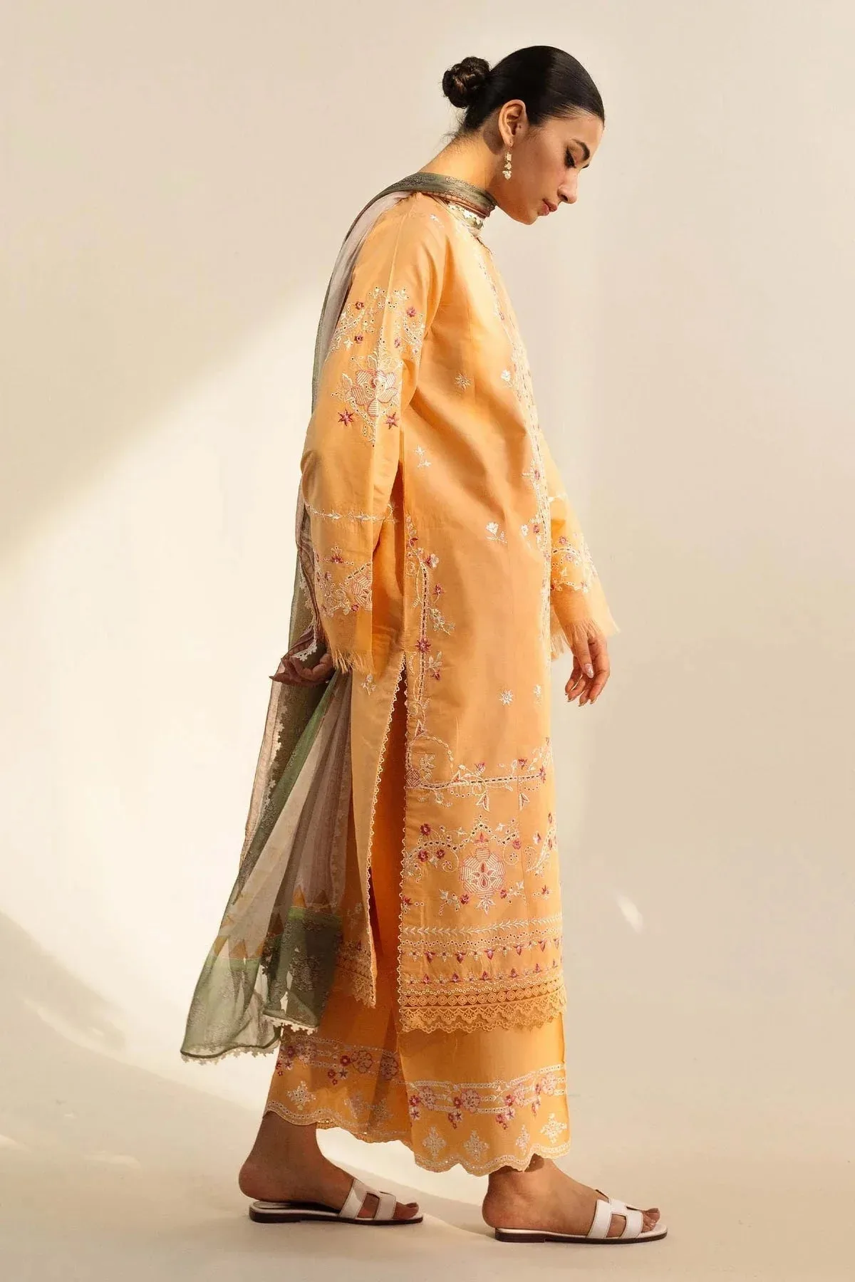 Zara Shahjahan Coco Lawn Vol 2 Yellow Jacquard – view 4 – Poshaq