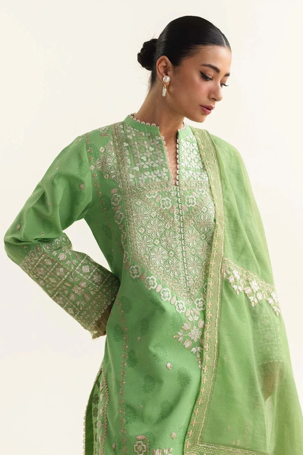 Zara Shahjahan Coco Lawn Vol 2 White Jacquard – view 3 – Poshaq
