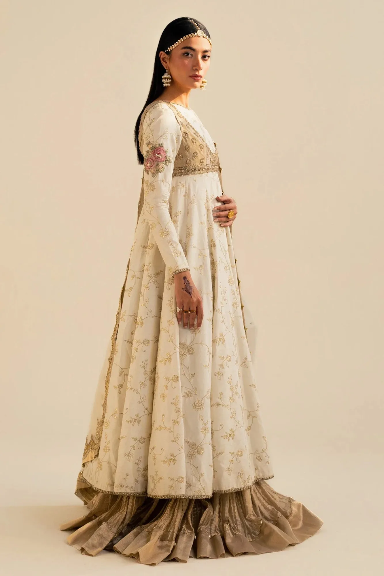 Zara Shahjahan Wedding Formals 2024 White Raw Silk – view 4 – Poshaq