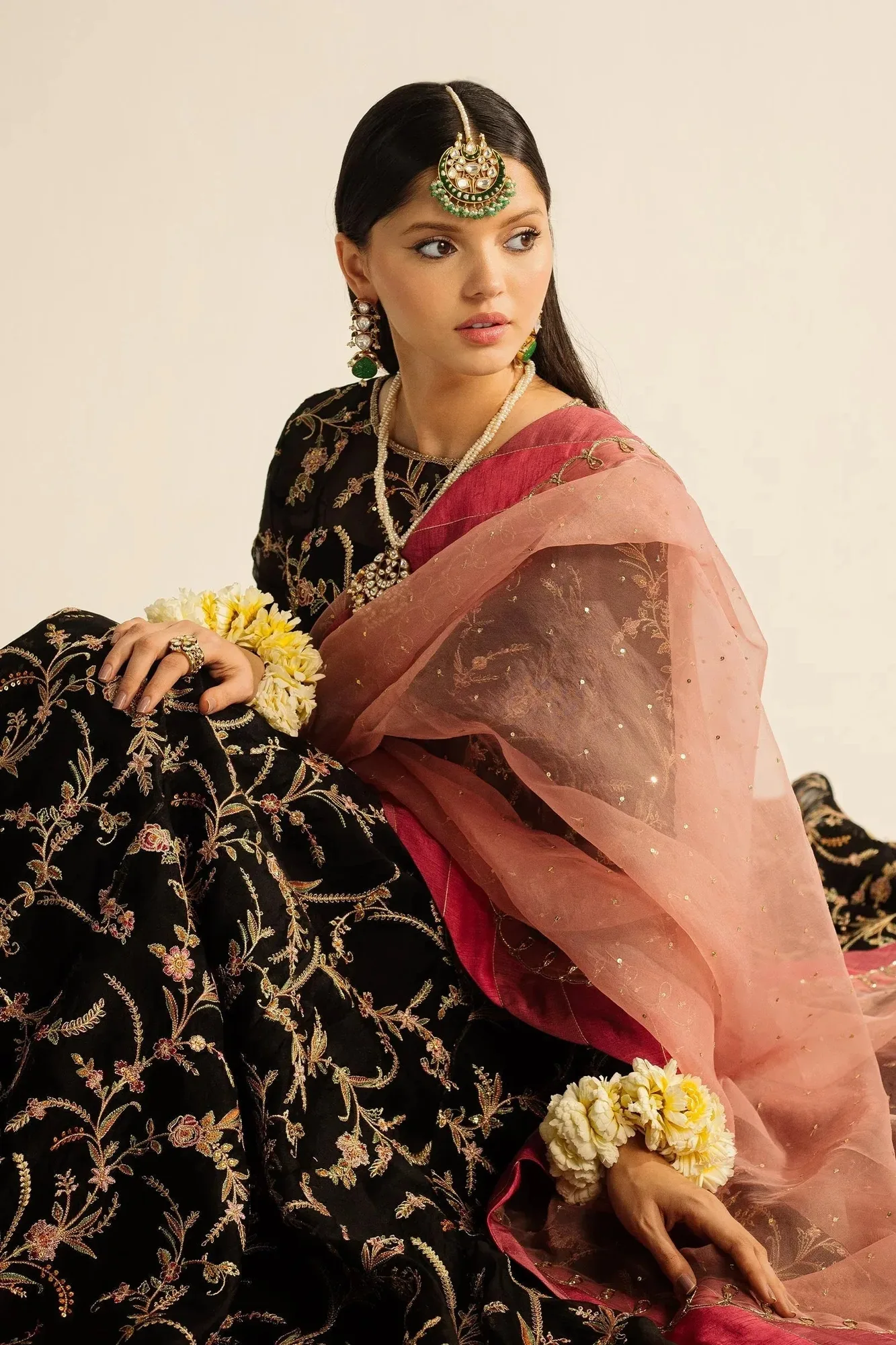 Zara Shahjahan Wedding Formals 2024 Black Organza – view 3 – Poshaq