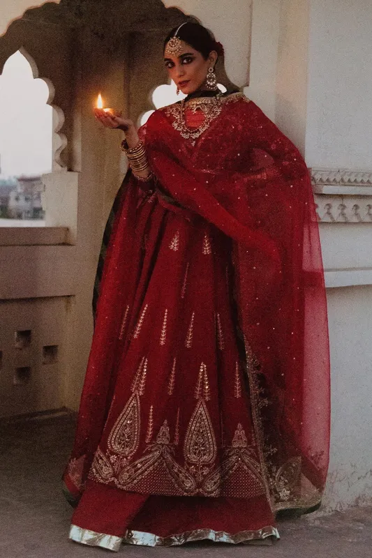 Zara Shahjahan Bridal 2024 Red Raw Silk – view 1 – Poshaq
