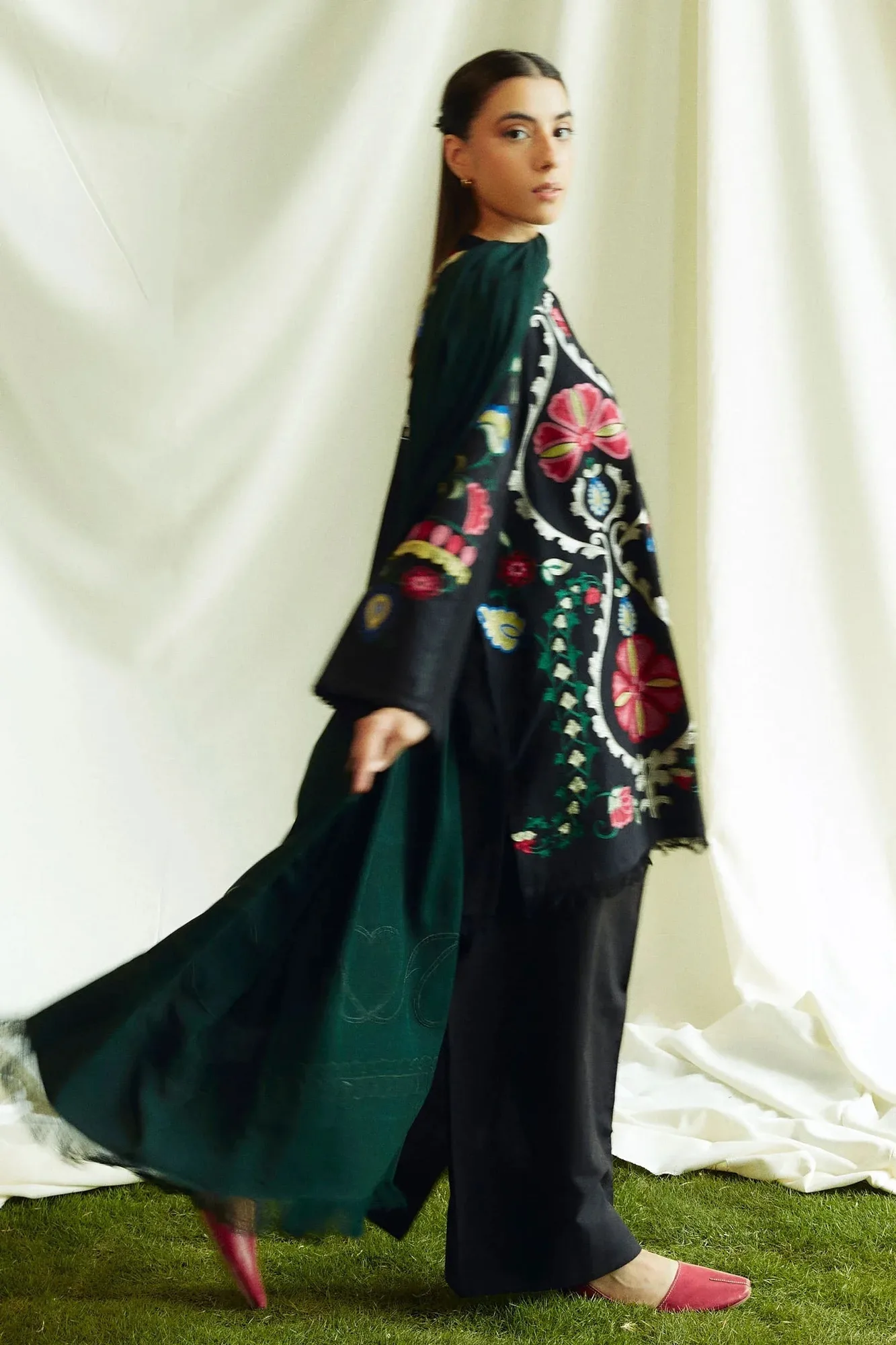 Zara Shahjahan Coco Winter 24 Khaddar – view 4 – Poshaq