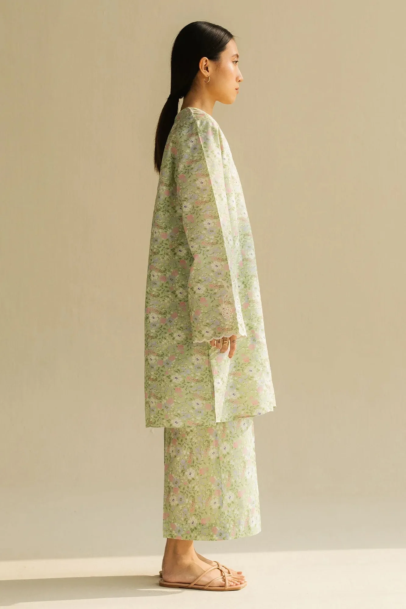 Zara Shahjahan Love Coco 2025 Green – view 4 – Poshaq