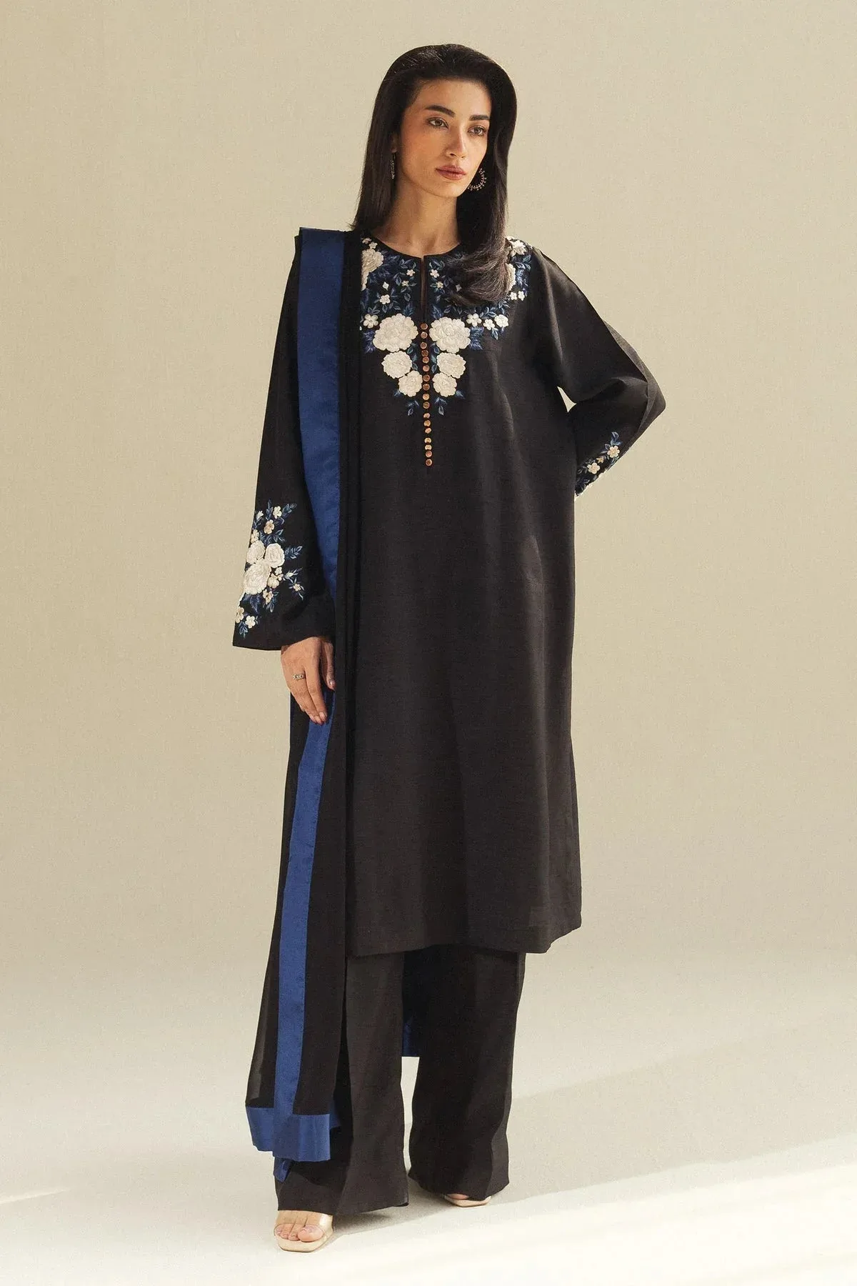Black georgette and silk outfit with chiffon dupatta – view 1 – Poshaq