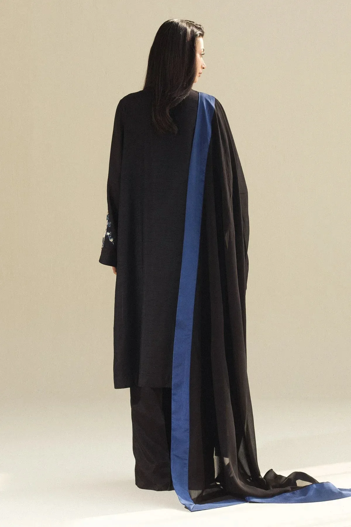 Black georgette and silk outfit with chiffon dupatta – view 2 – Poshaq