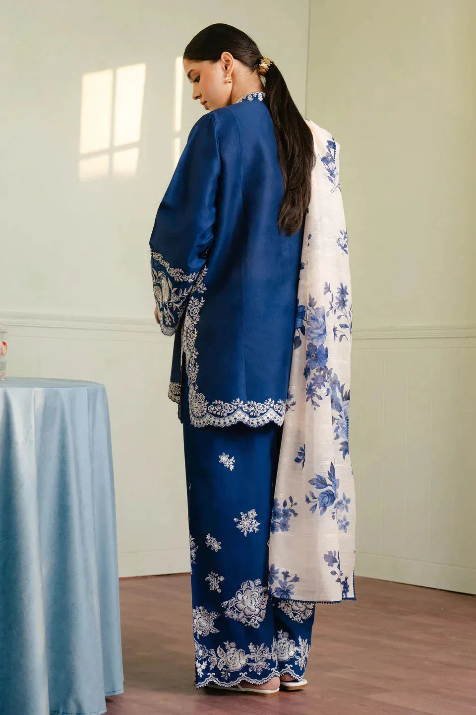 Zara Shahjahan Coco Lawn 25 White Jacquard – view 2 – Poshaq