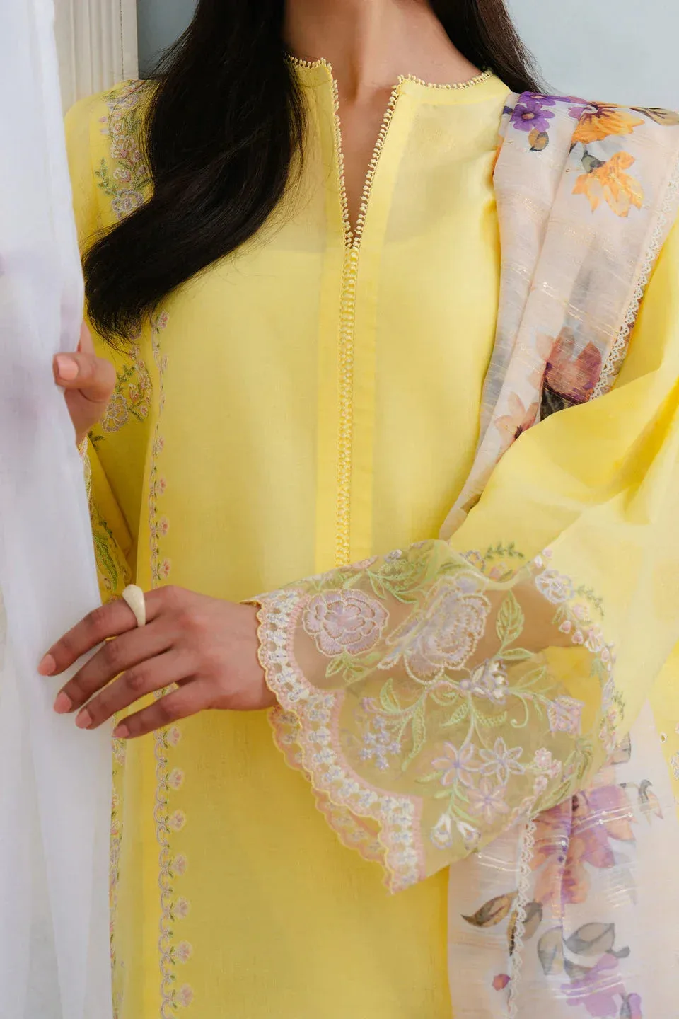 Zara Shahjahan Coco Lawn 25 Yellow Jacquard – view 3 – Poshaq