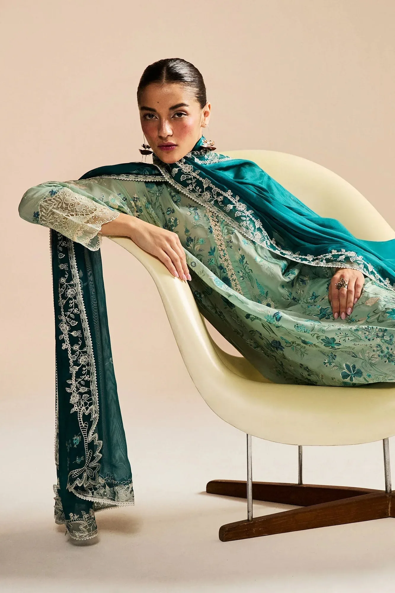 Zara Shahjahan Satori 25 Organza – view 4 – Poshaq