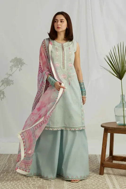 Zara Shahjahan Jacquard – view 1 – Poshaq