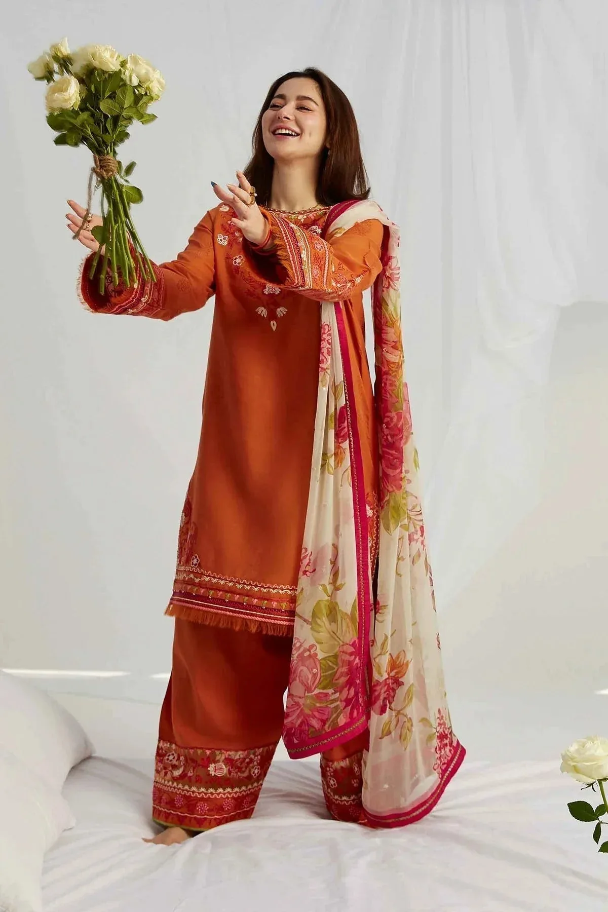 Zara Shahjahan Jacquard – view 4 – Poshaq