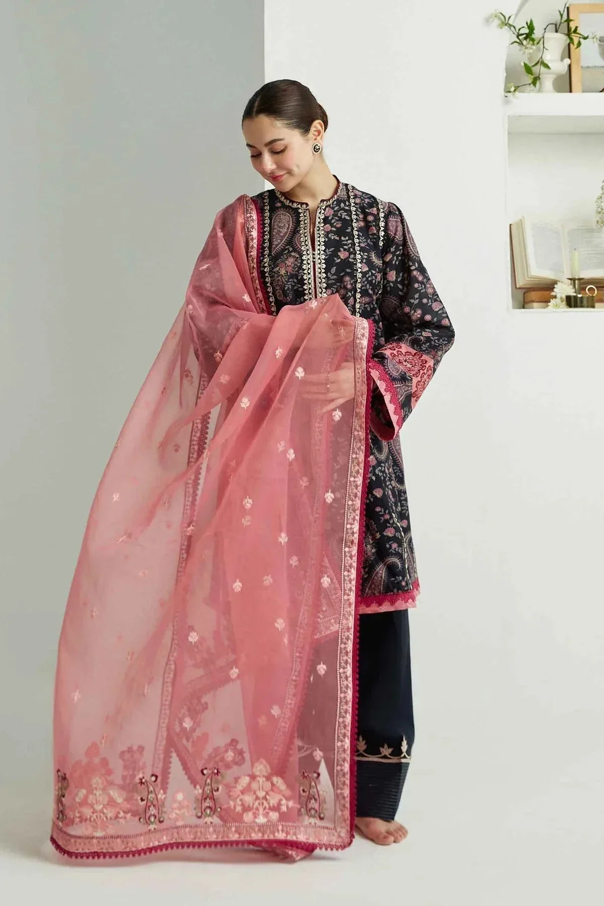 Zara Shahjahan Organza – view 5 – Poshaq