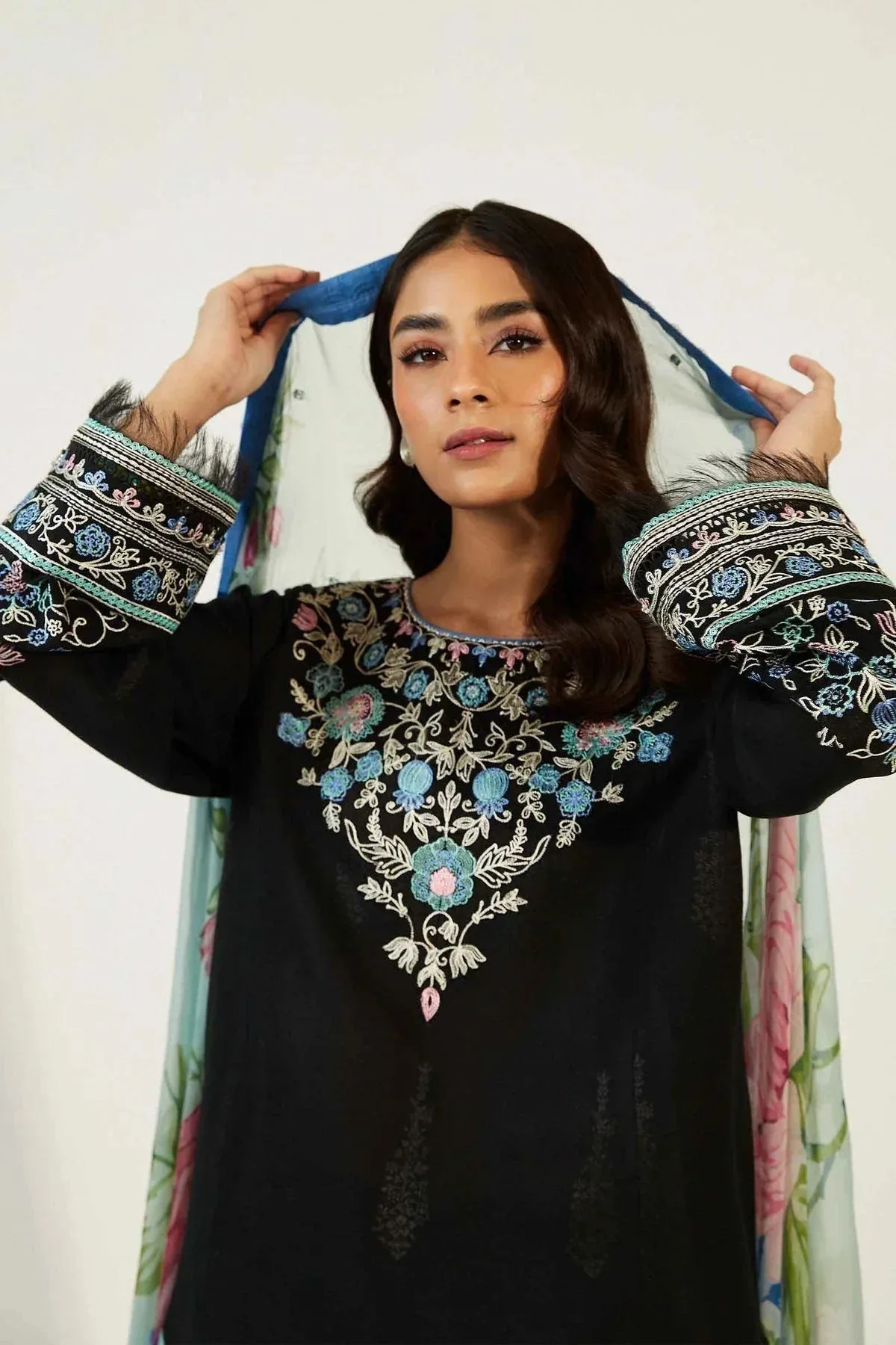Zara Shahjahan Jacquard – view 6 – Poshaq