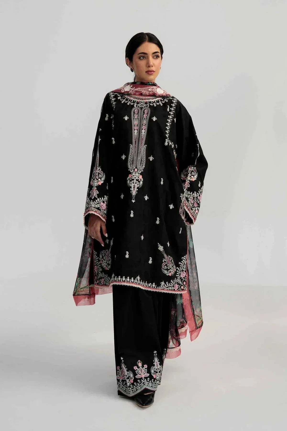 Zara Shahjahan Organza – view 1 – Poshaq