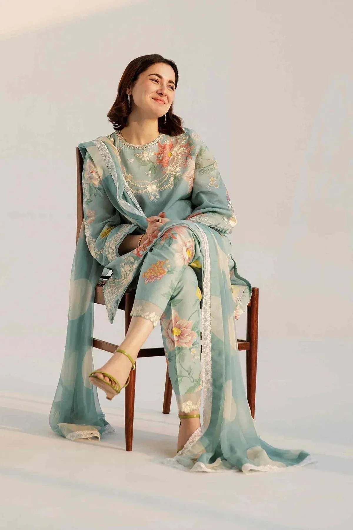 Zara Shahjahan Organza – view 1 – Poshaq