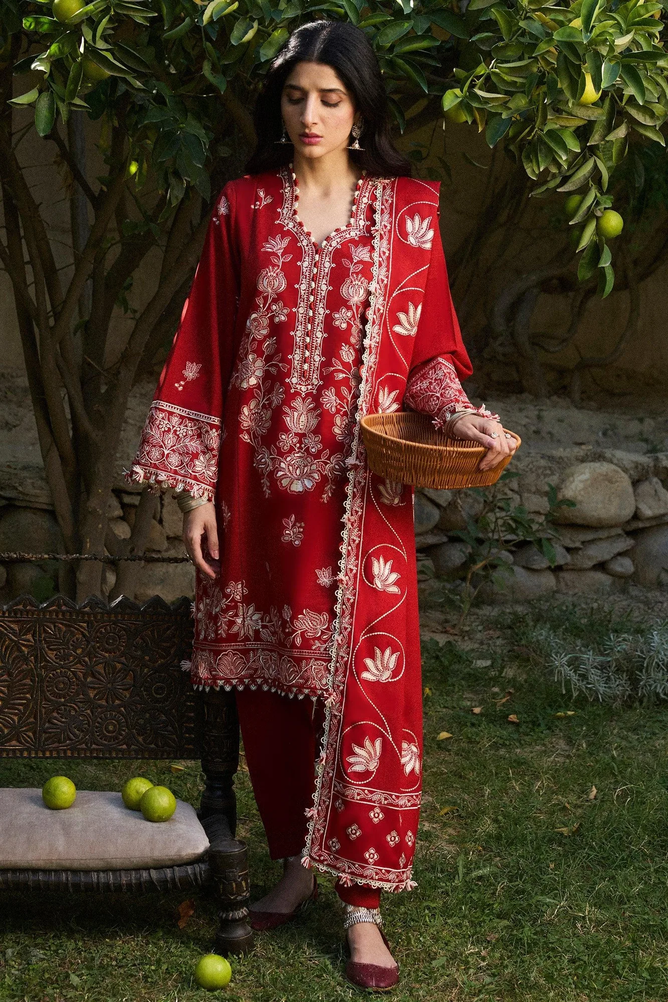 Zaha Winter 2024 Ivory Karandi – view 1 – Poshaq