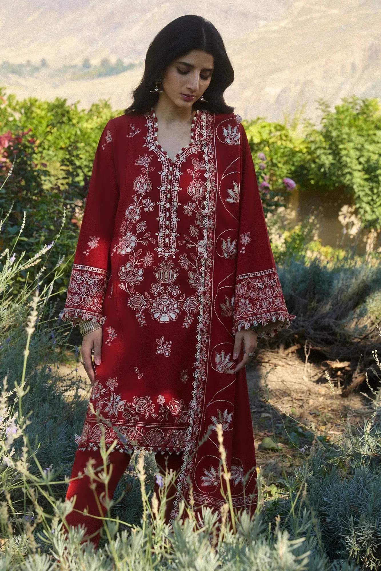 Zaha Winter 2024 Ivory Karandi – view 4 – Poshaq