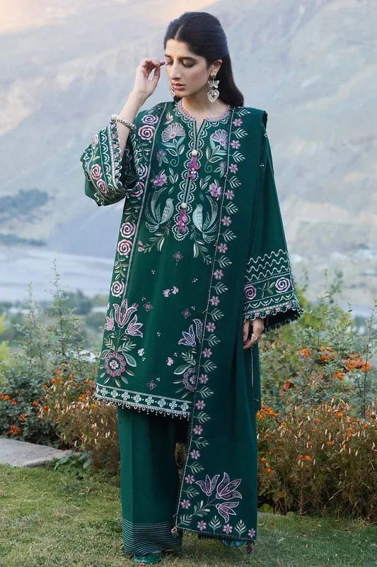 Zaha Winter 2024 Green Khaddar – view 1 – Poshaq
