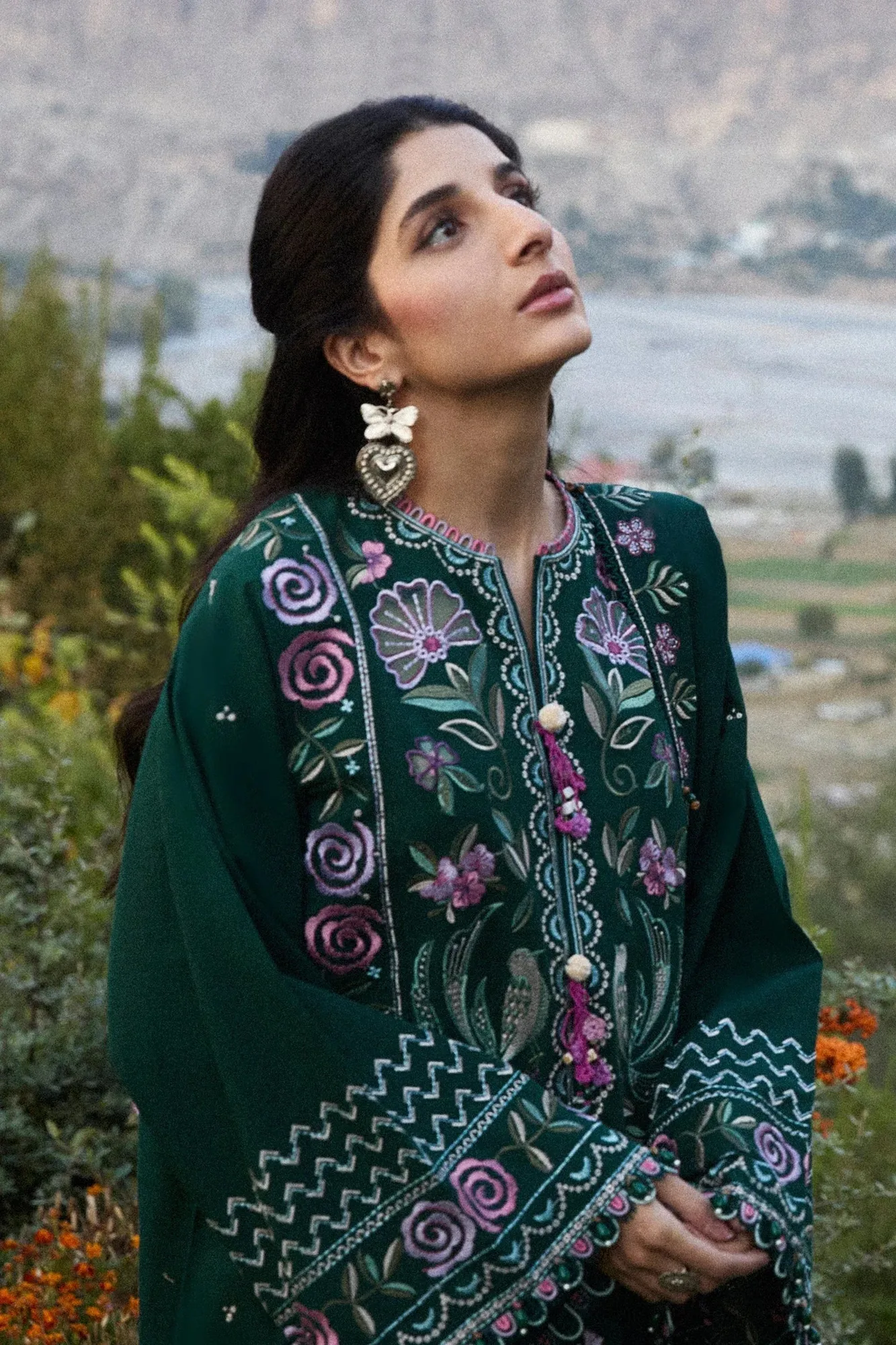 Zaha Winter 2024 Green Khaddar – view 3 – Poshaq
