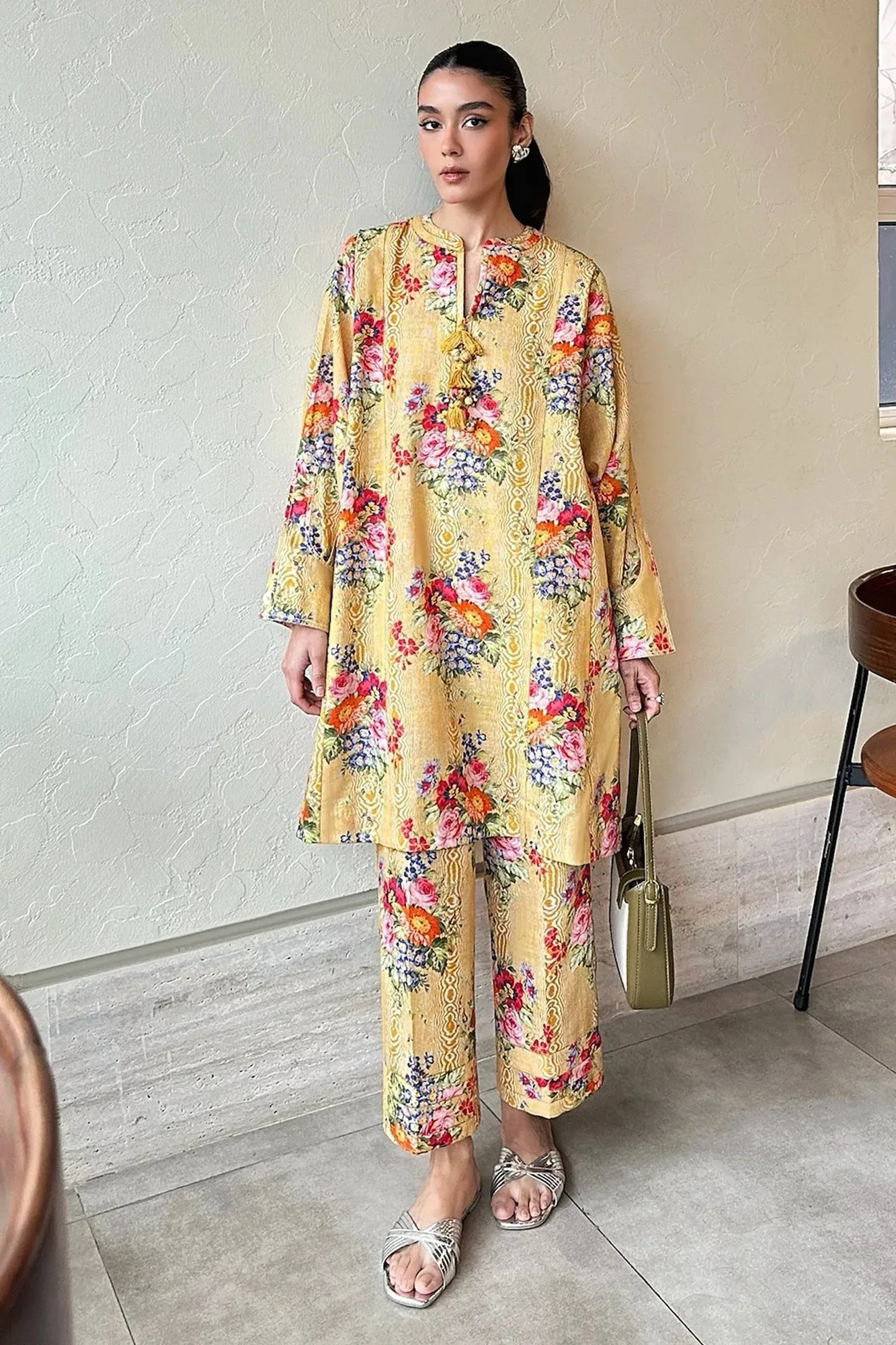 Zaha Trechic Pret 24 Yellow Khaddar – view 3 – Poshaq