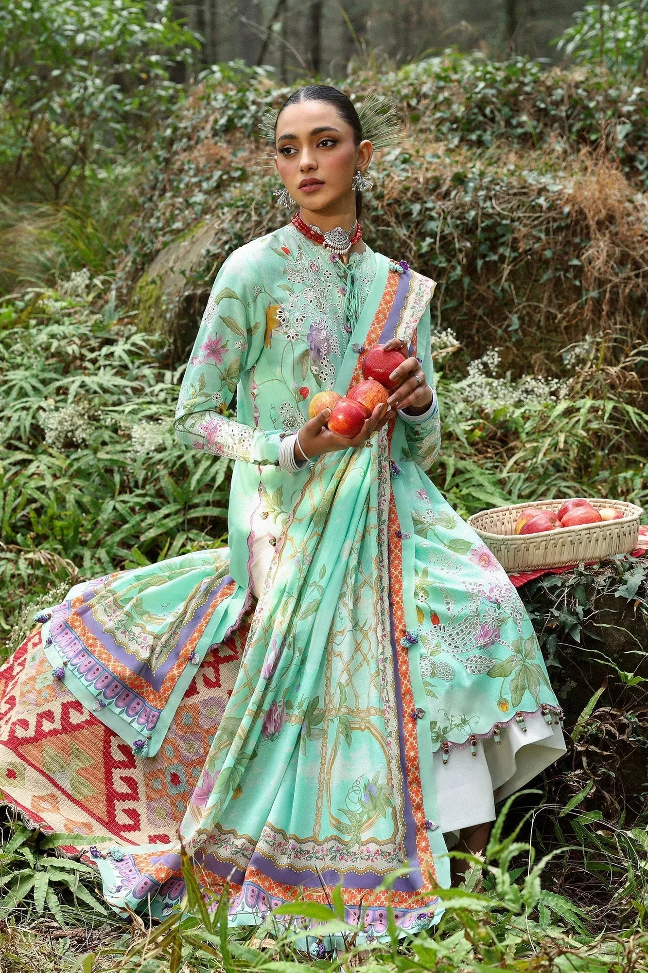Zaha Lawn 25 Lilac – view 2 – Poshaq
