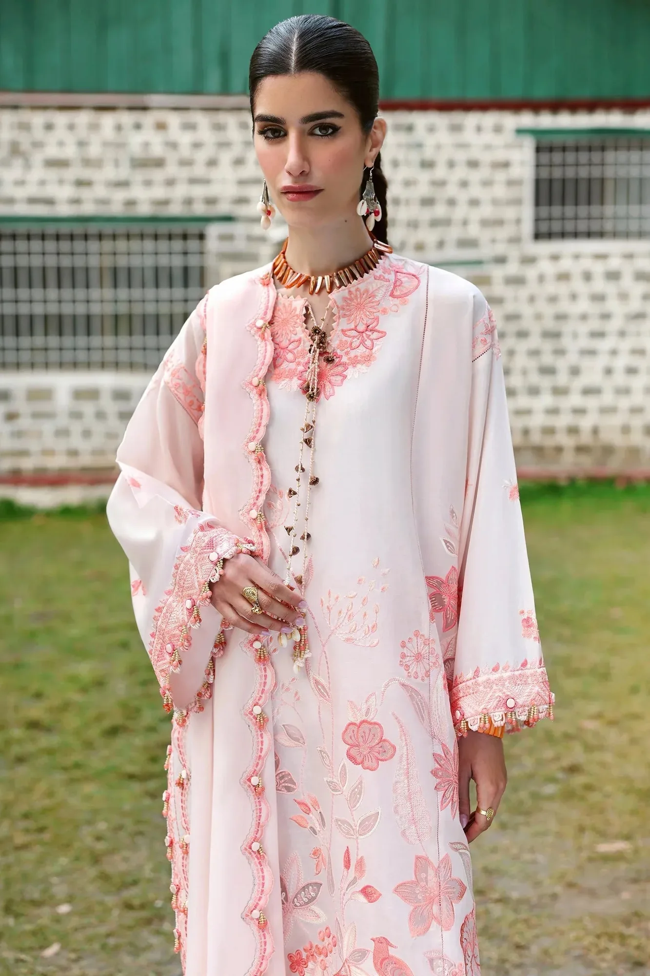 Zaha Lawn 25 Pink – view 4 – Poshaq