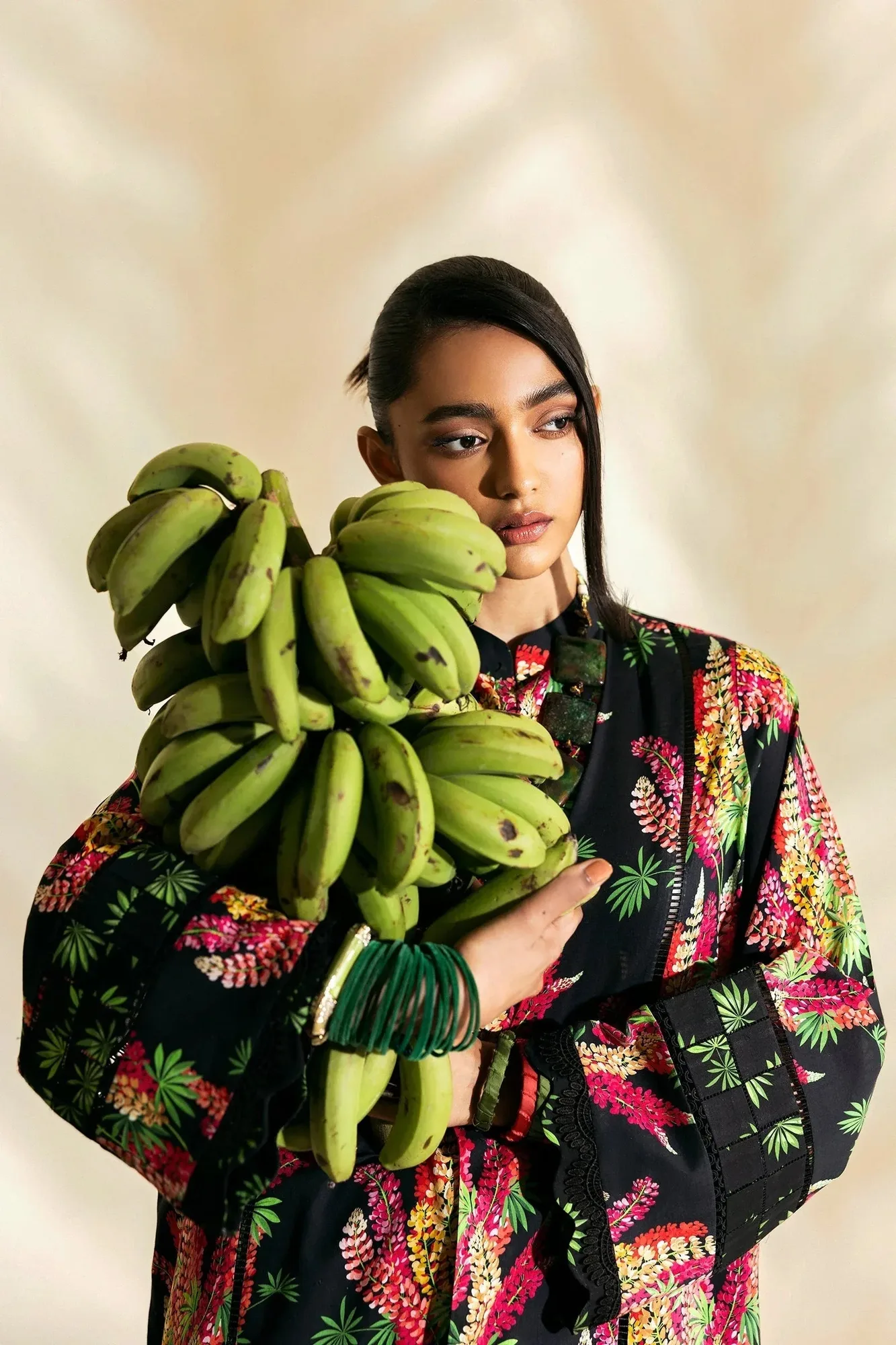 Zaha Pop RTW – view 4 – Poshaq