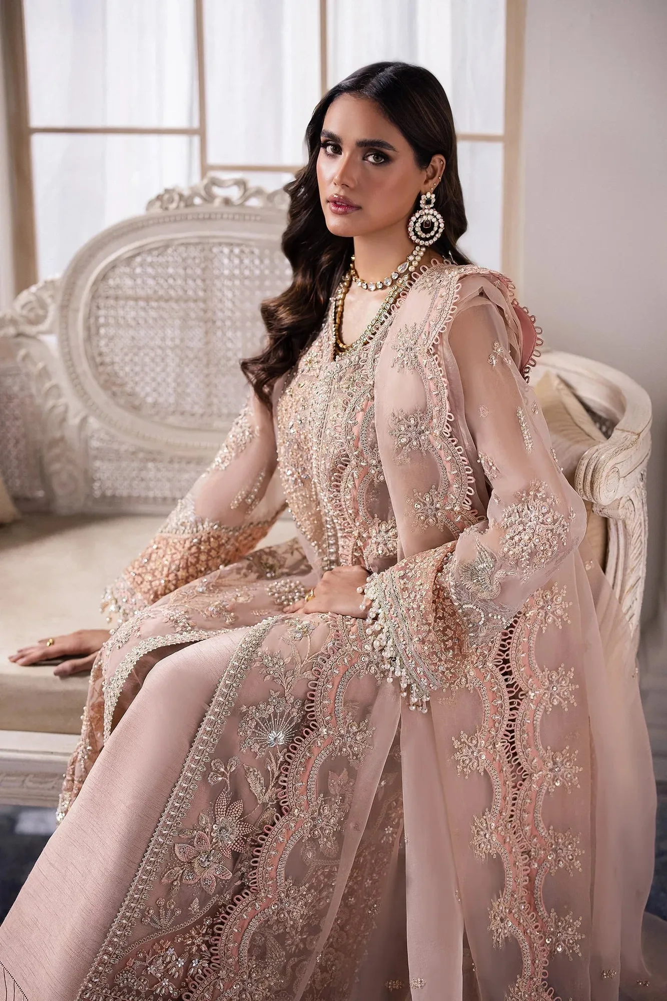Zaha Silver Raw Silk – view 4 – Poshaq