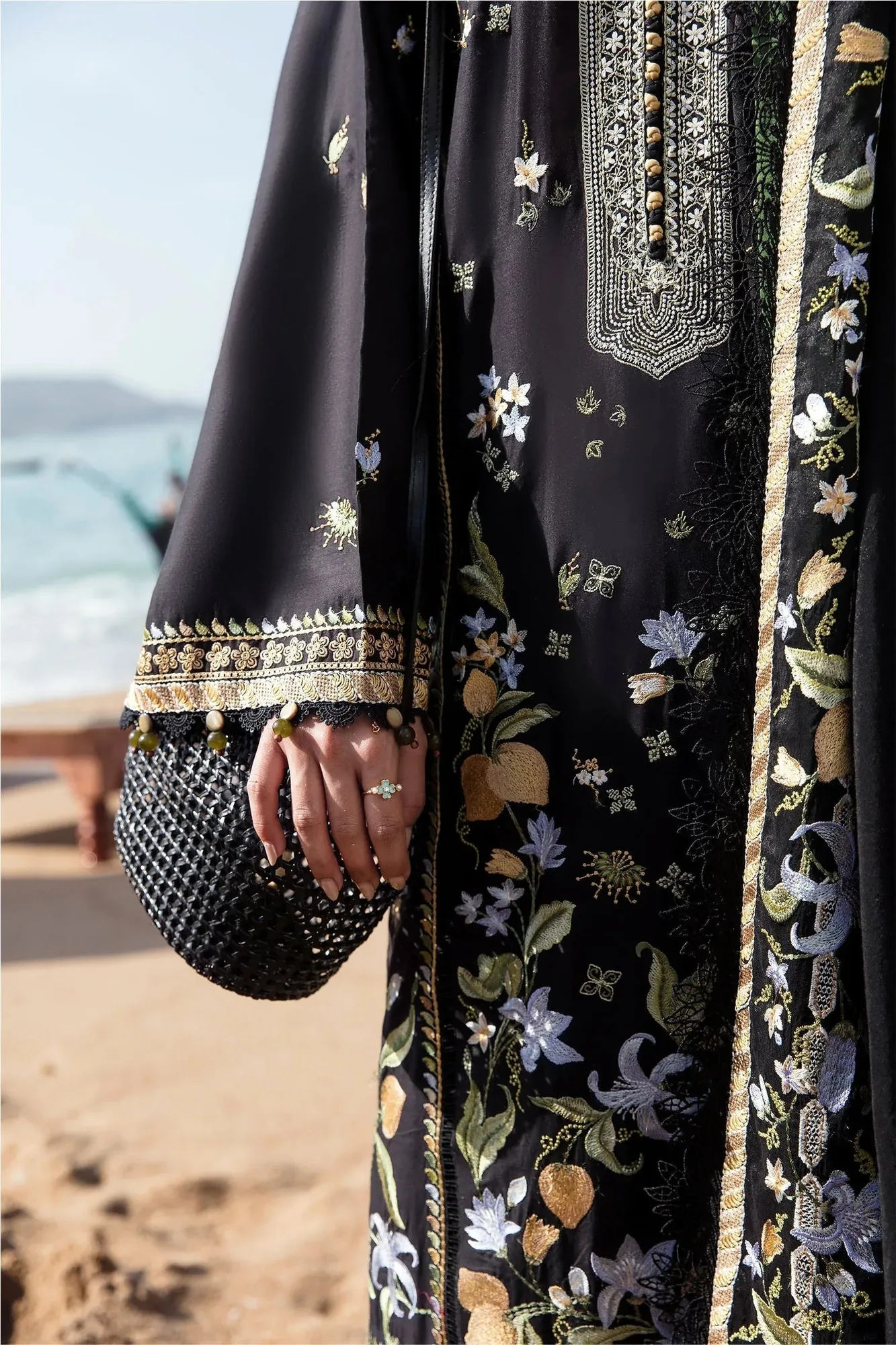 Zaha Black Organza – view 5 – Poshaq