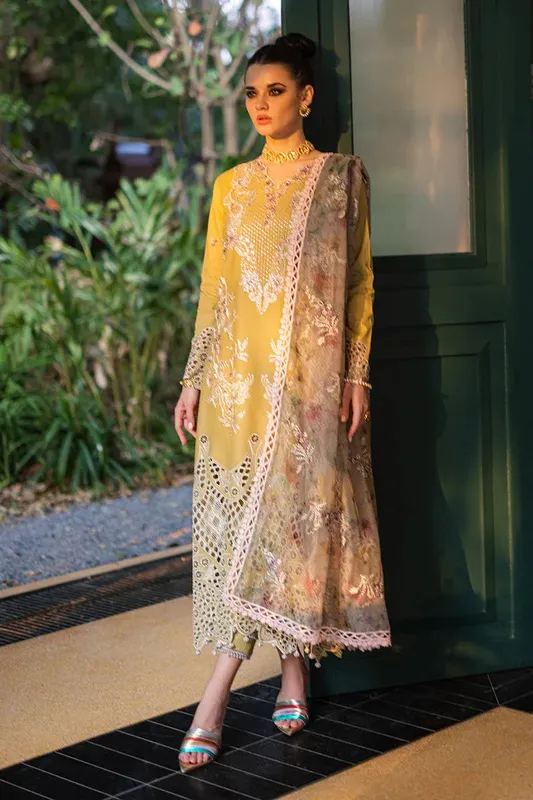 Mushq Orient Express Luxury Lawn Green Lawn – view 1 – Poshaq