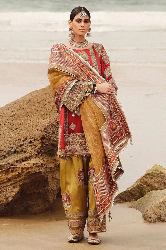 MNR Gehraiyaan Shaadi Collection Green Organza – view 1 – Poshaq