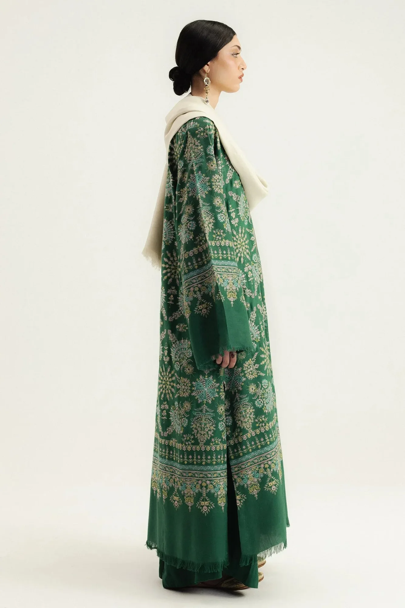 green unstitched set by Zara Shahjahan featuring organza top and marina trousers – view 3 – Poshaq