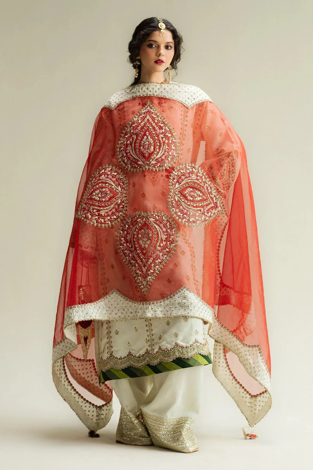 Zara Shahjahan White Raw Silk – view 5 – Poshaq