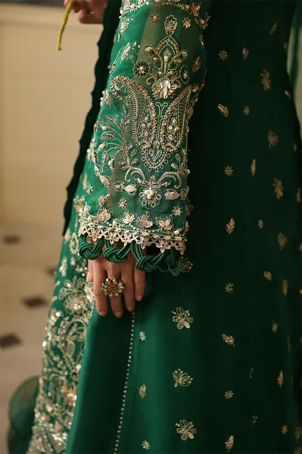Nyra Wedding Festive 24 Bottle Green Organza – view 5 – Poshaq