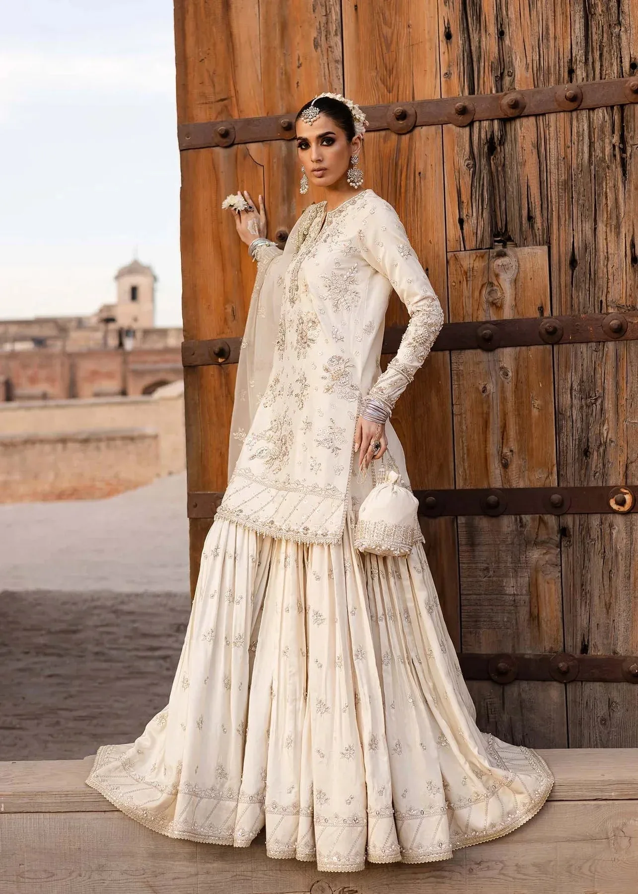 Akbar Aslam Dastaan Luxury Formals Organza – view 4 – Poshaq