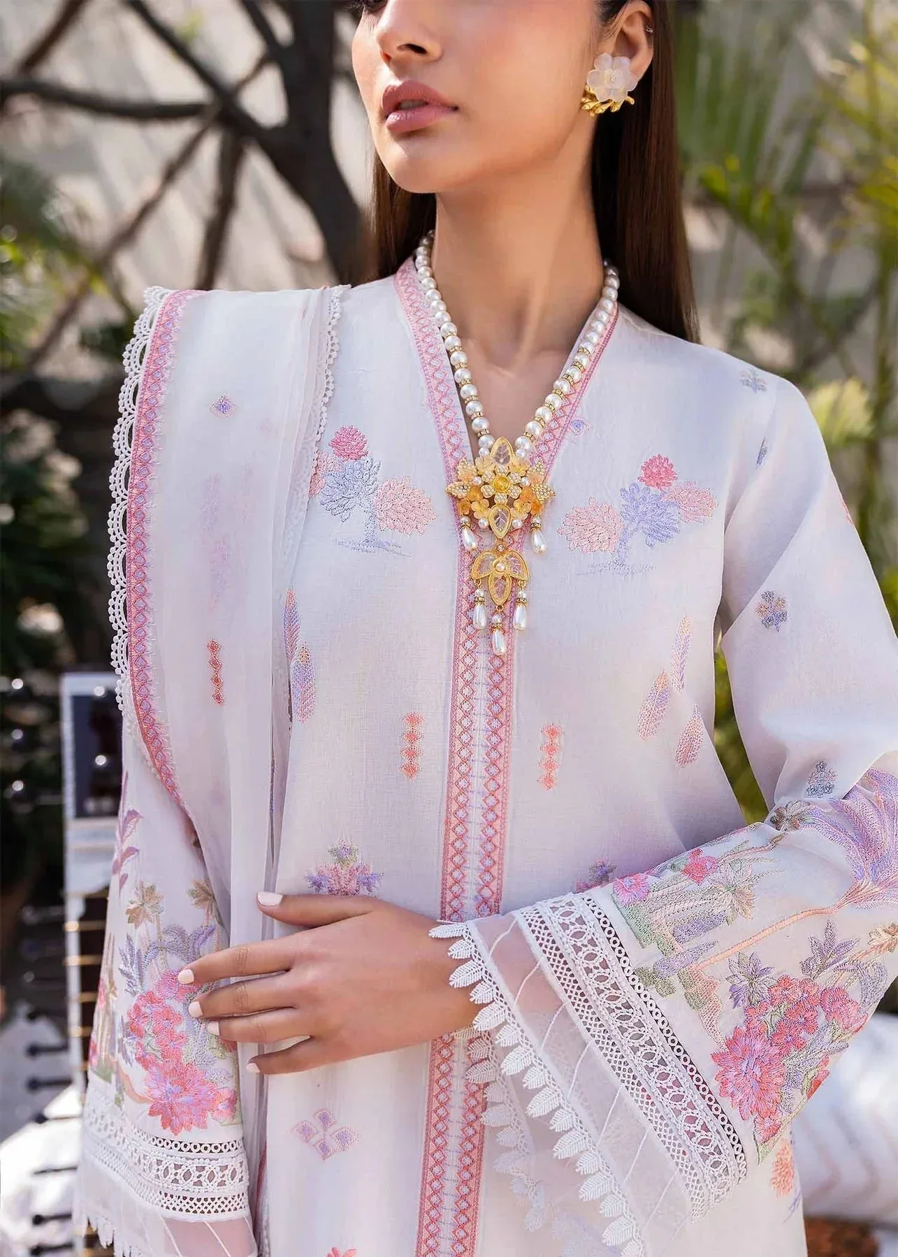 Akbar Aslam Pret Lawn – view 4 – Poshaq
