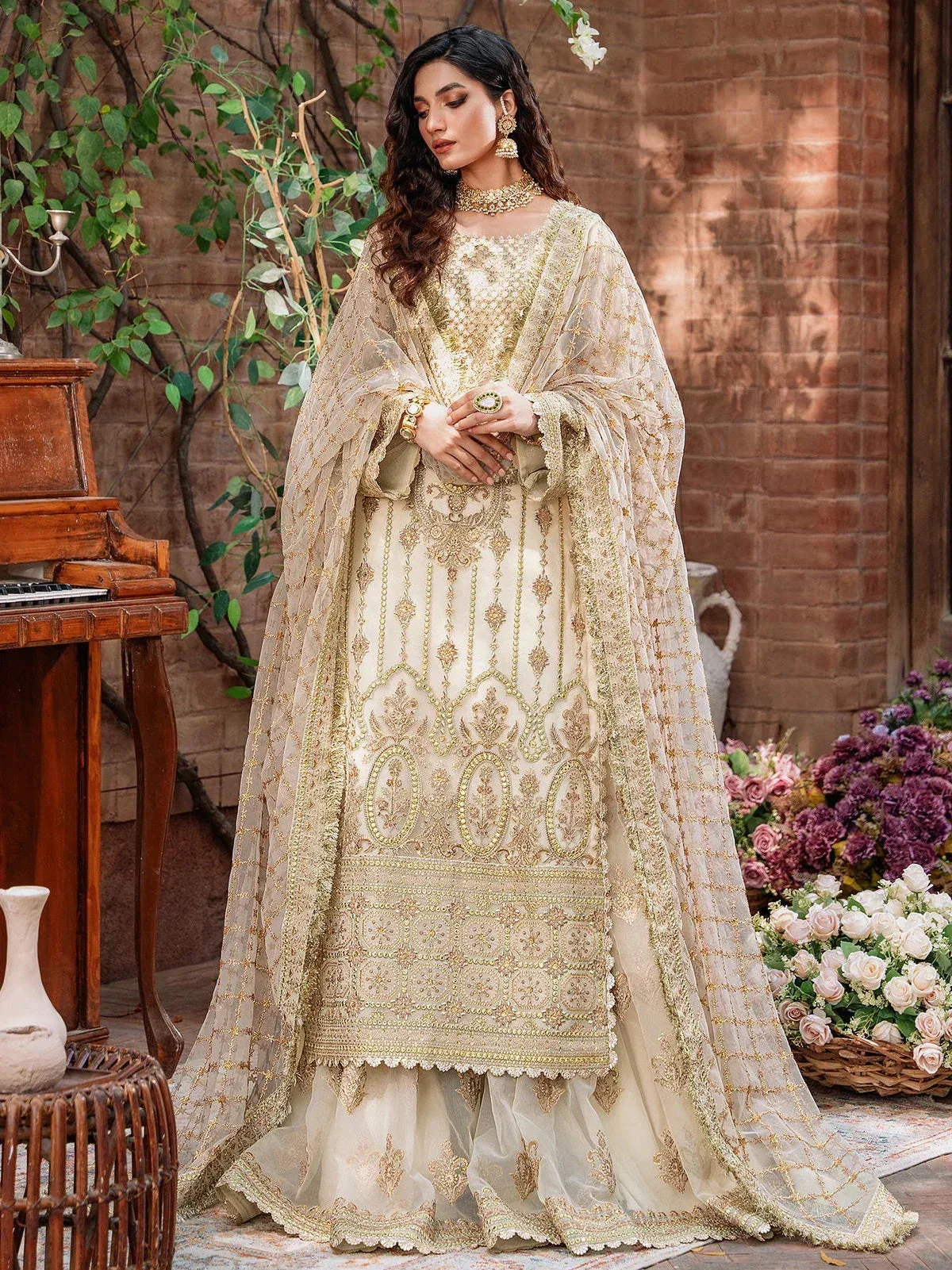 Akbar Aslam Mastani Wedding Formals 23 Grip – view 2 – Poshaq