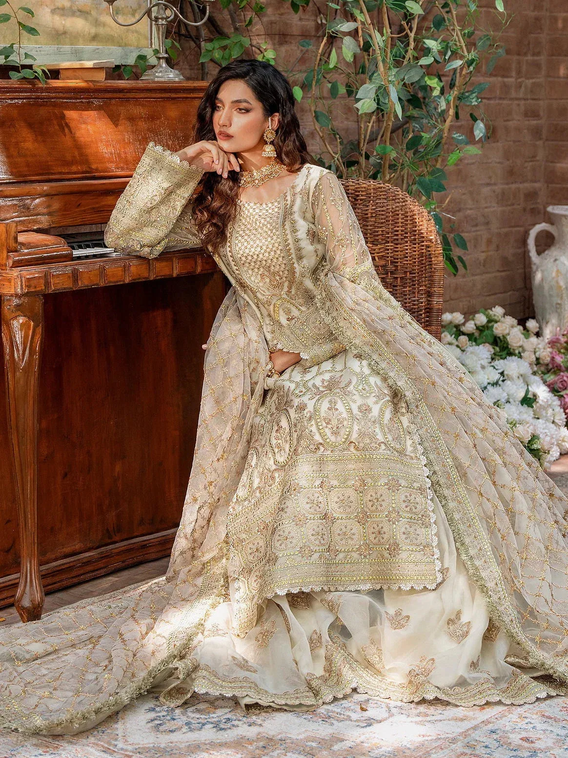 Akbar Aslam Mastani Wedding Formals 23 Grip – view 7 – Poshaq