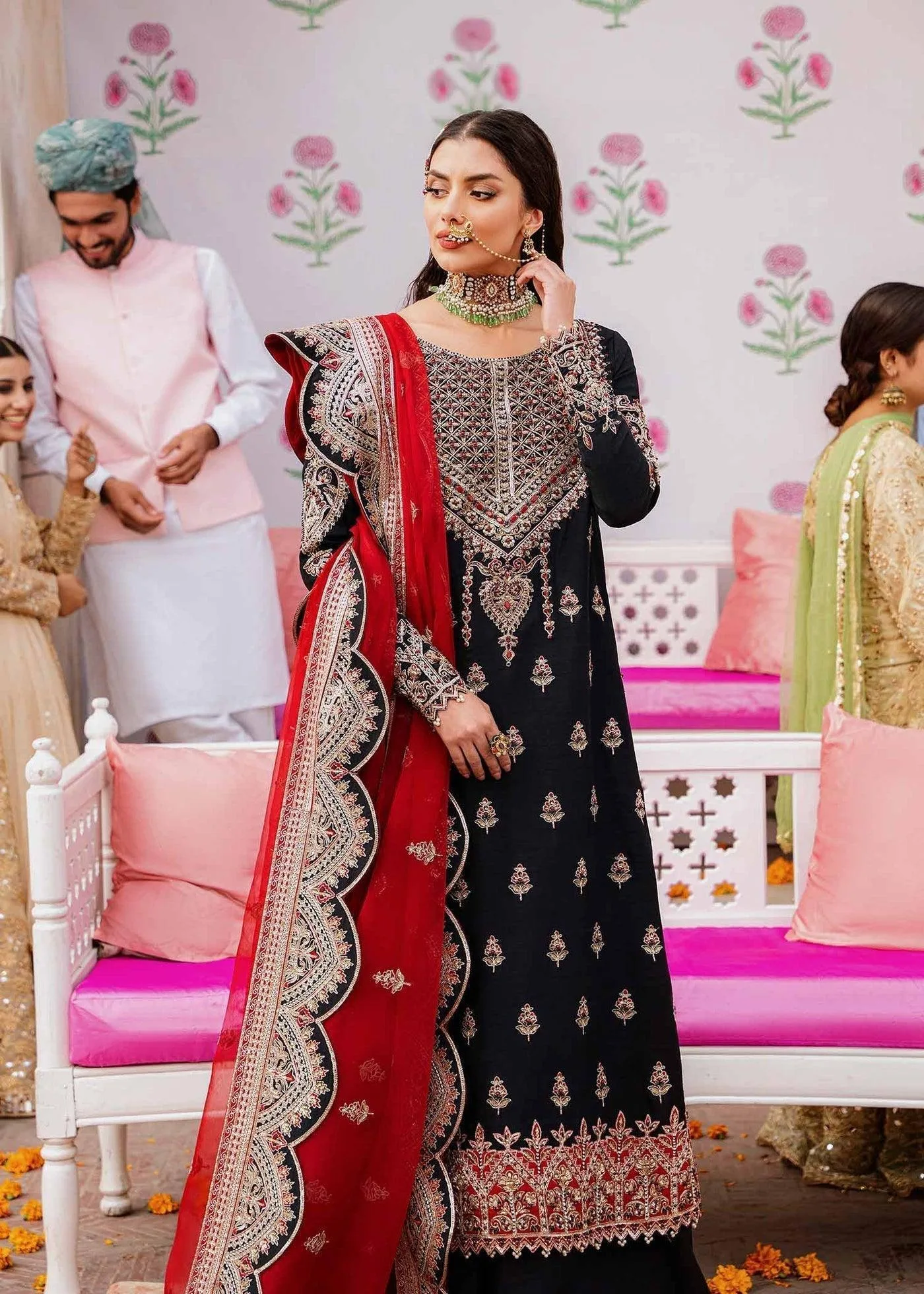 Akbar Aslam Raw Silk – view 3 – Poshaq