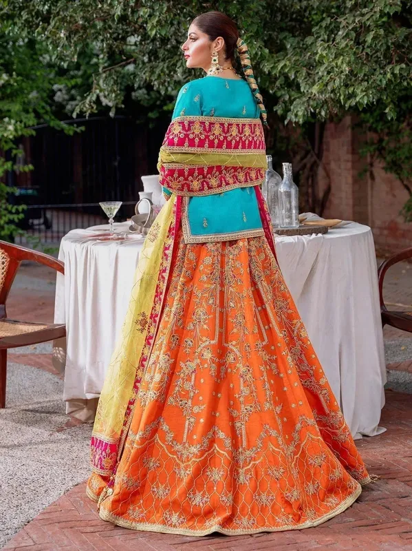Akbar Aslam Raw Silk – view 1 – Poshaq