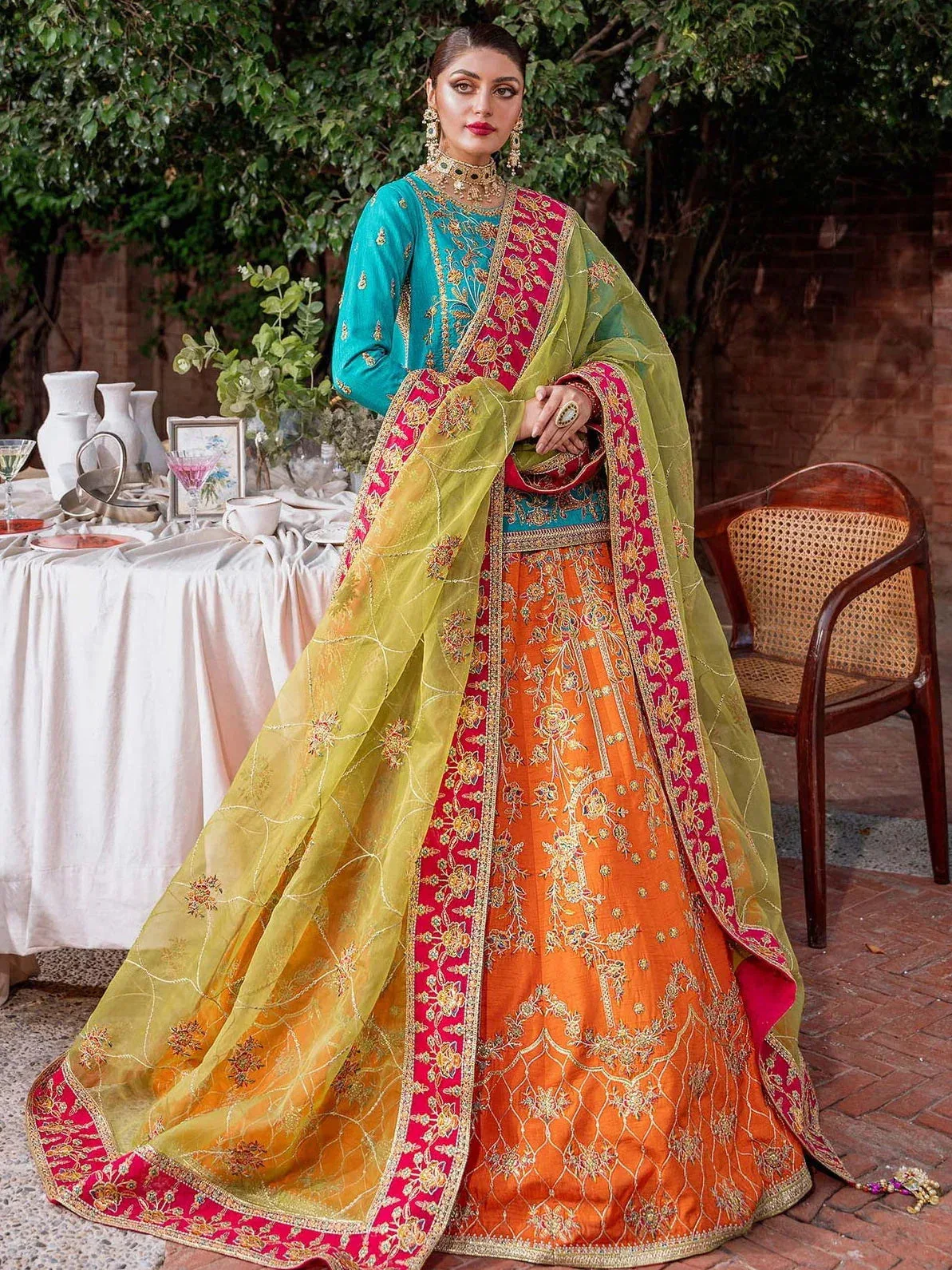 Akbar Aslam Raw Silk – view 5 – Poshaq