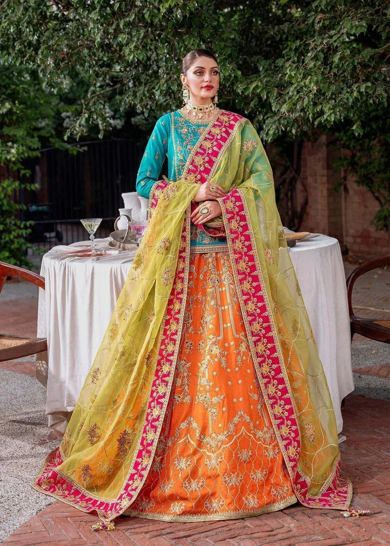 Akbar Aslam Raw Silk – view 7 – Poshaq